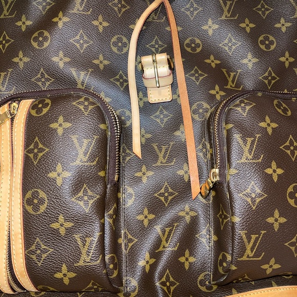 AUTHENTIC LOUIS VUITTON BAG - Picture 5 of 16